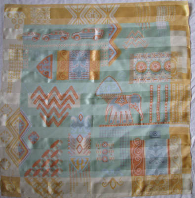 Foulard En Soie Vintage 87x90 Cm - Occasion, Couleur Ton Rouge