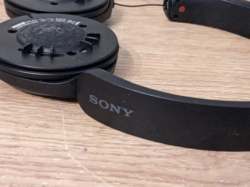 FAULTY Sony WH-CH520 wireless headphones Bluetooth on-ear black SNAPPED - Picture 7 of 10