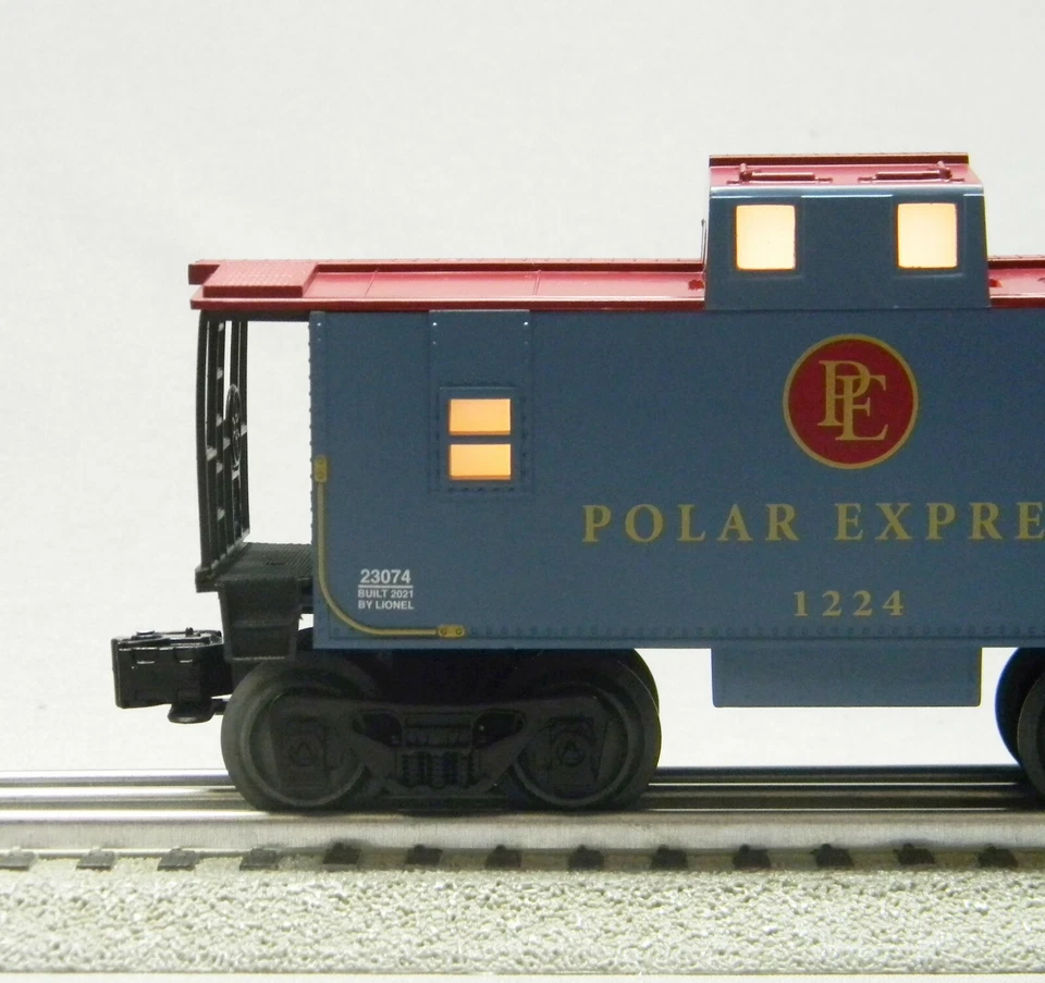 LIONEL THE POLAR EXPRESS CABOOSE #1224 O GAUGE freight train car 2123070-C NEW - Image 3 of 4