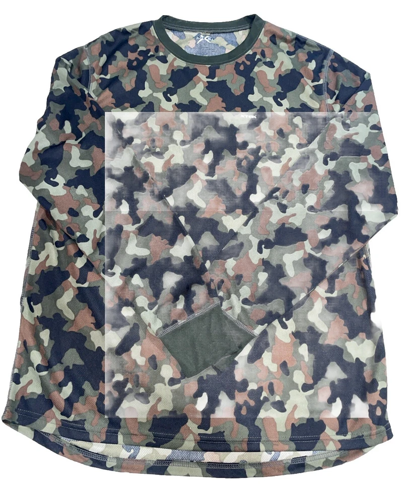XTEK Woodland Green & Black Camo Base Layer Crew top Men's XL - Image 3 of 4