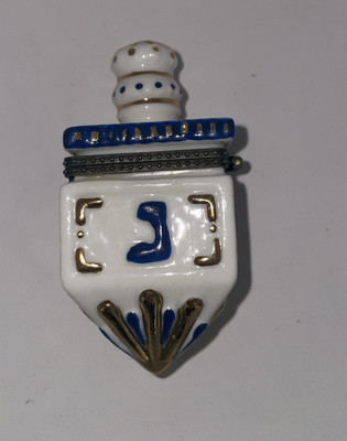 Dreidel Trinket Box Porcelain Vintage Gold Plated Handpainted Hinged Lid 4 T