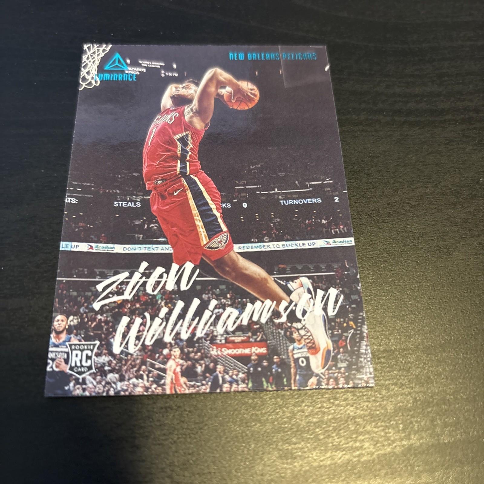 2019 Chronicles Luminance Zion Williamson RC #143 Pelicans Basketball Card (x)