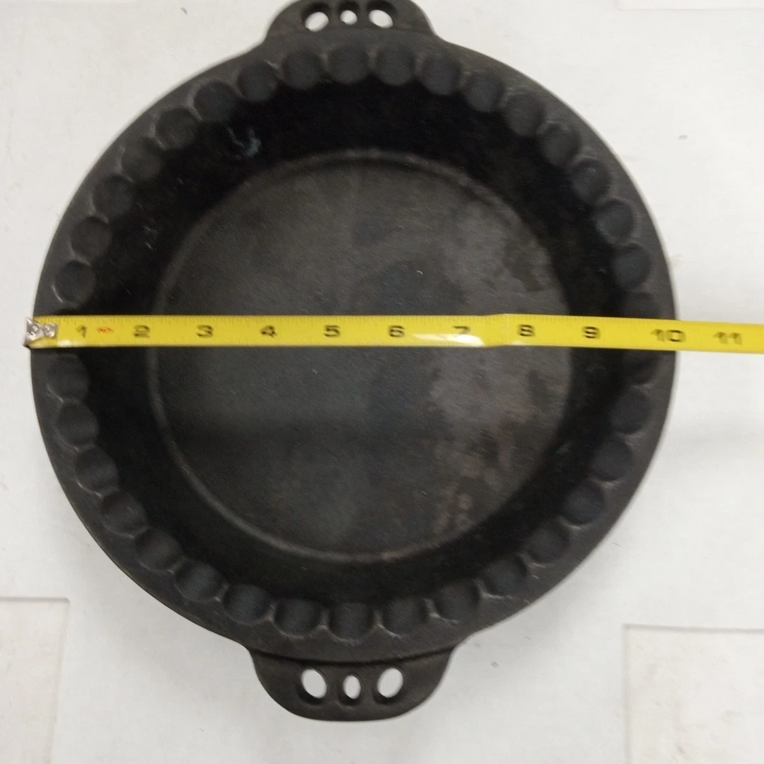 Lehman's Extra Deep Pie Pan, Pre-Seasoned Cast Iron Bakeware with Black