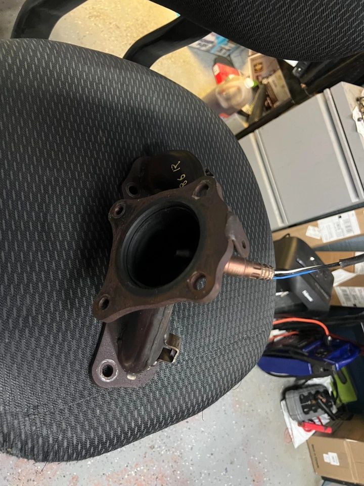 Conjunto de colector de escape trasero derecho 15-22 Murano 3,5 L 6 cilindros OEM con garantía Foto 3 de 4