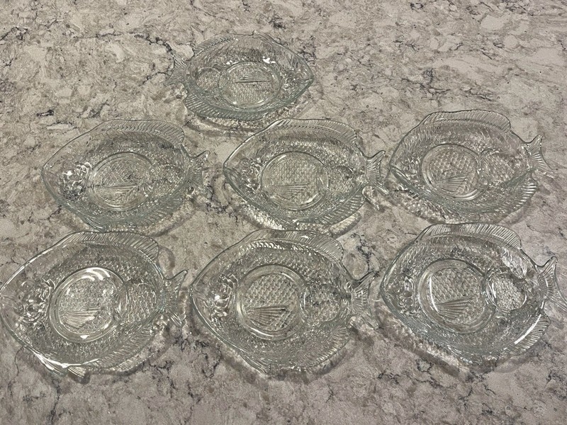 Vintage Arcoroc France Fish Shaped Embossed Glass Snack Plates 6.25x8”~ 7 piece