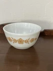 VTG Pyrex 402 White Butterfly Gold 1.5qt Mixing Bowl Shiny!