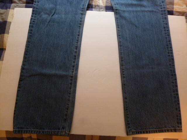 NICE Levi's Men's 501 Original Fit Straight Leg Button Fly Jeans 34x34 PRE WORN image 7
