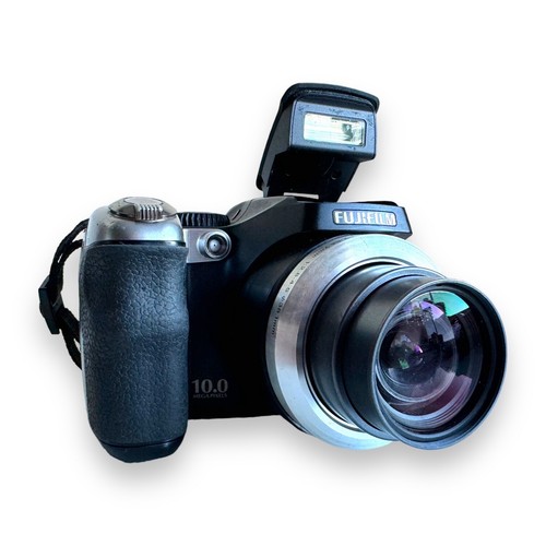 Cámara digital compacta Fujifilm FinePix S8100fd lente zoom 10 MP 18x + bolsa 1 GB SD - Imagen 4 de 24