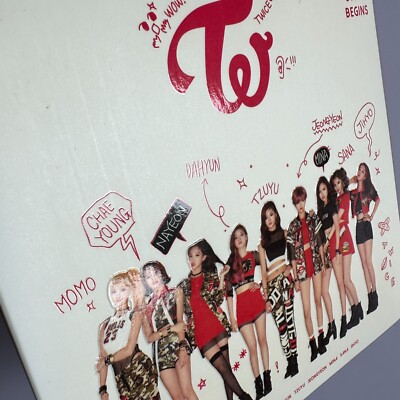 TWICE THE STORY BEGINS OFFICIAL THAILAND EDITION ALBUM + MOMO