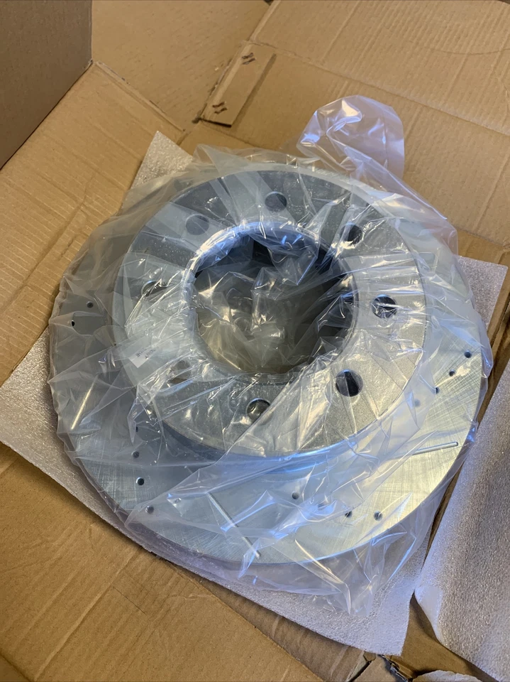 Rotor de freno delantero perforado y ranurado AR8771XR derecho para Dodge Ram 2500 2003-2007 Foto 2 de 4