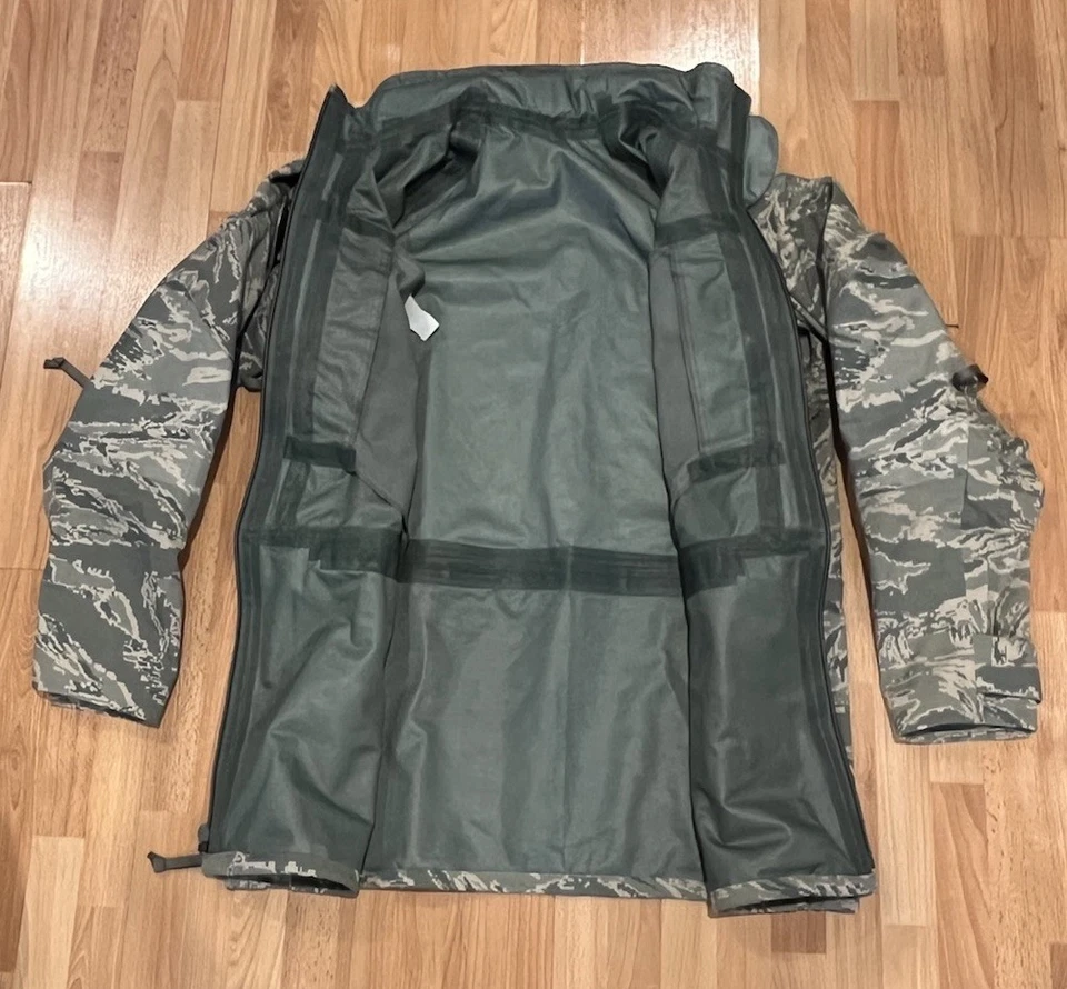 Military Waterproof Digital Camo Full Zip Jacket Size M/L  Made In USA - Image 4 of 4