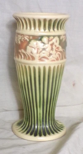 Roseville Donatello 8.25" Vase Cherubs & Italian Pattern, Ca. Early 1920s, 184-8