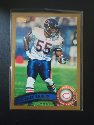 #ad 2011 Topps Lance Briggs #5 Gold 2011 $2.00