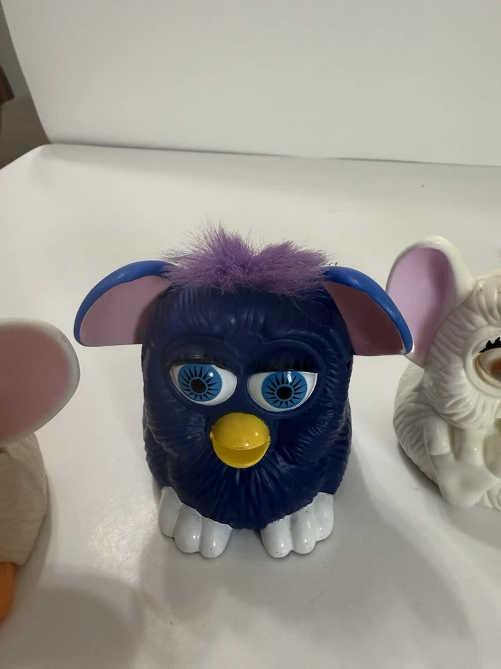 8  Vintage Furby McDonald's Happy Meal Plastic Plush Figures - Image 4 of 4