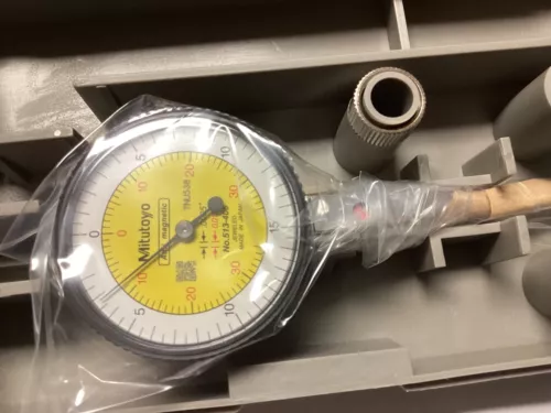 Mitutoyo 513-406-.0005 inch. 0.01 metric Dial Indicator New