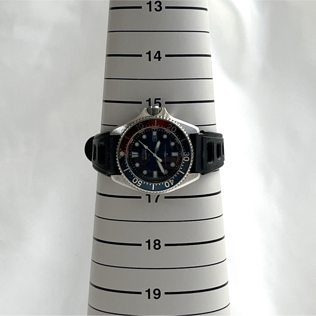 Seiko Pepsi Bezel Diver's Quartz 2625-001B 38mm Vintage Seiko Pepsi Bezel Diver's Quartz 2625-001B 38mm Vintage