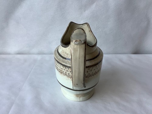 Oval Footed Creamer with Double Thumb Rest C.1810 with damage - Picture 4 of 10