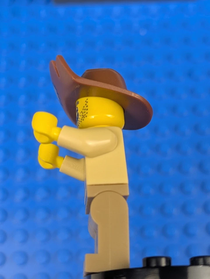 Lego Minifigure Series 12: Prospector col186 Sets 71007, 6059291 - Image 4 of 4