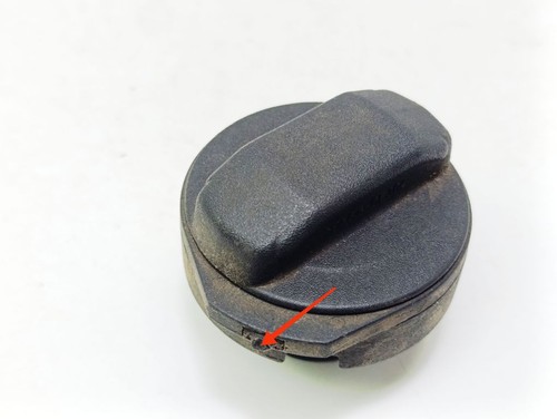 Volkswagen Golf IV 1999 Einfülldeckel für den Kraftstofftank Diesel UST132069