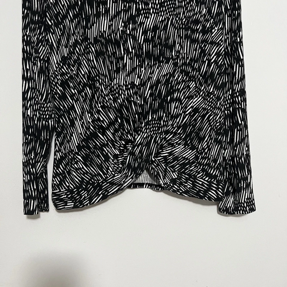 Top Simply Vera Wang manga larga negro/blanco sobrepelliz frente cruzado cuello en V XXL/2XL Foto 2 de 4