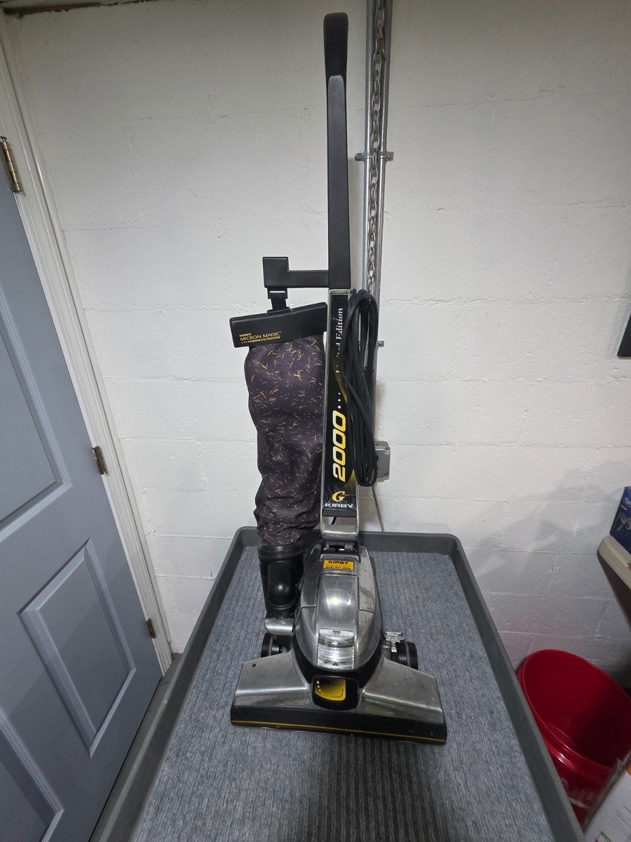 純銀　124,6g KIRBY G SIX 2000 LIMITED EDITION UPRITE VACUUM CLEANER CLEAN