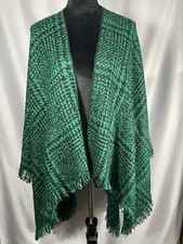 Moss Rose Shawl Wrap Poncho Sweater Women’s Green Black Fringe Hem One Size