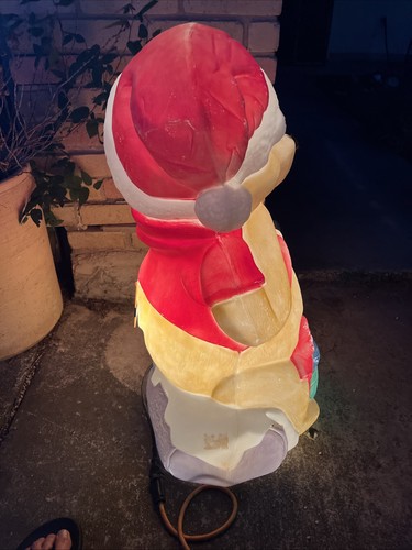 Disney Winnie The Pooh 33” Christmas Blow Mold Santa’s Best Honey Pot Vintage - Picture 7 of 7