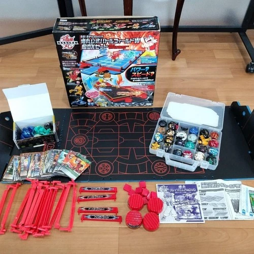 Bakugan 29 Piece Set with Field, Case & 21 Cards – Mixed Lot  Dragonoid & more