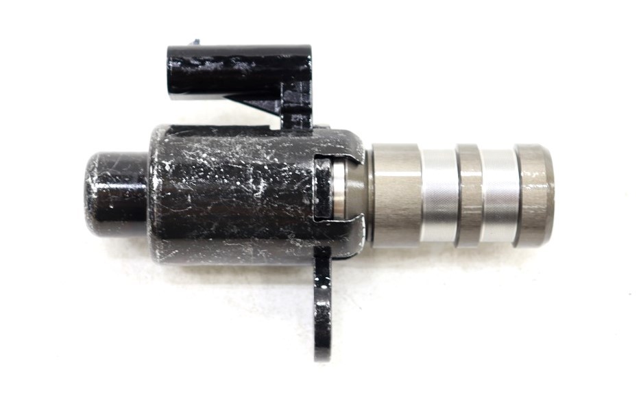 NEW OEM GM Engine Oil Pressure Control Solenoid Valve 12693046 1.3 2.0 ...