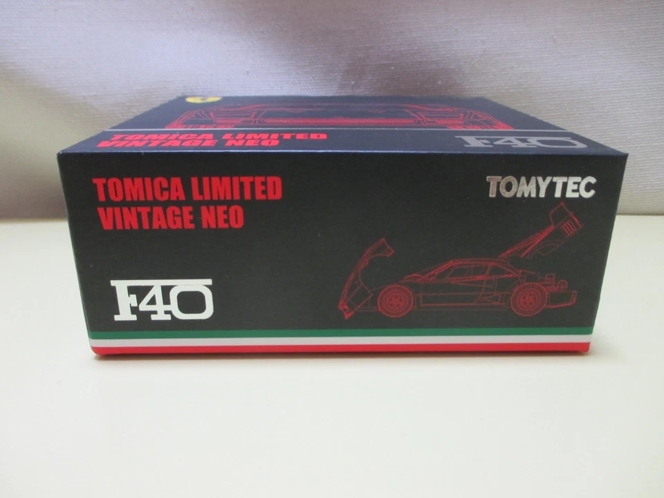 TOMY TEC Tomica Limited Vintage Neo 1/64 Ferrari F40 Rojo Foto 2 de 2