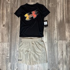 UNDER ARMOUR Boys Shorts Set - Size 5 - Black Shirt - Tan Shorts - NWT