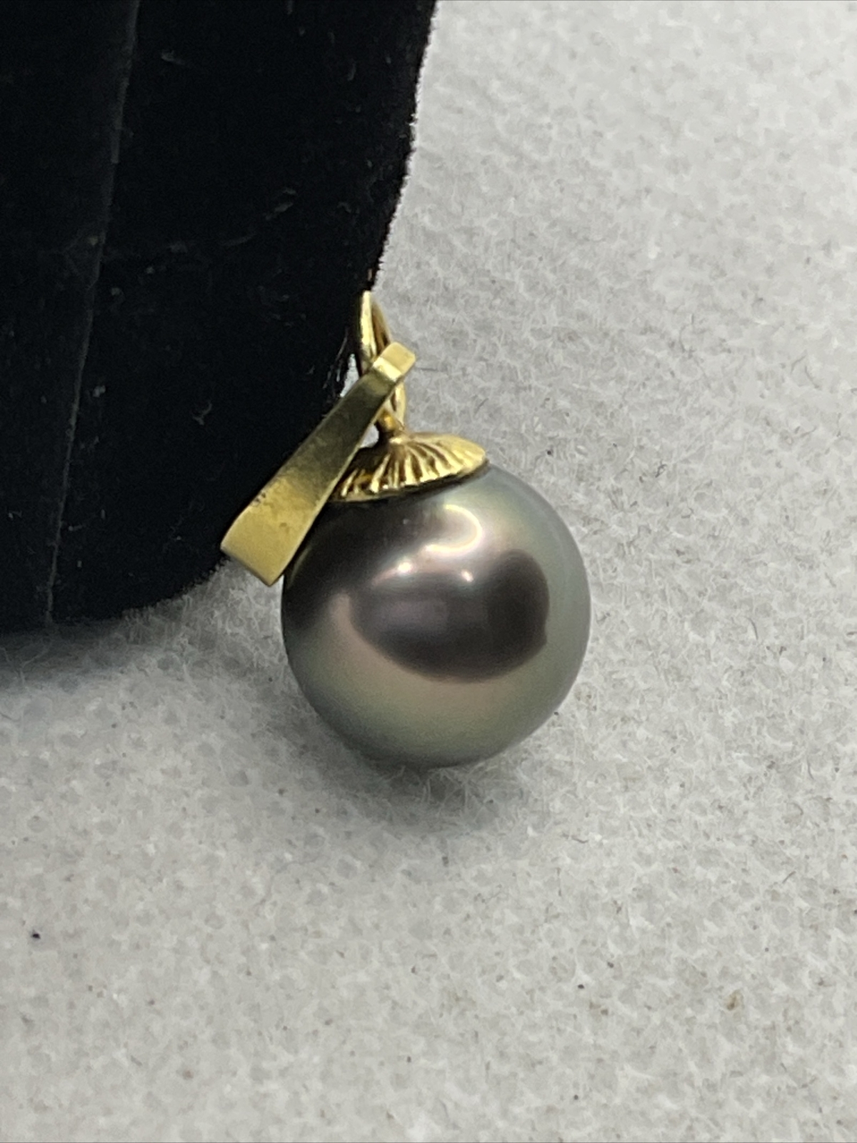 TINY ELEGANT Solid 18K (750) Yellow Gold Black Ta… - image 13