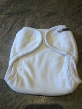 ONE SIZE MOTHER-EASE NAPPIES. Fits baby from 8-35lbs. Bundle of 5.