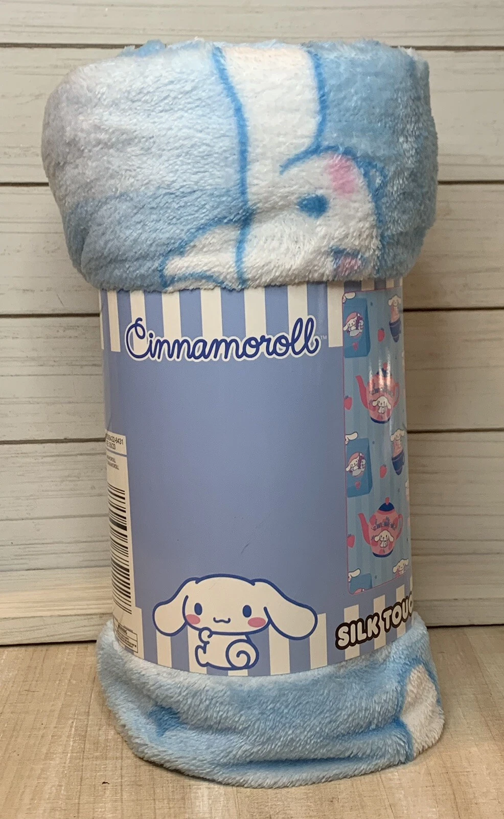 Sanrio Hello Kitty Cinnamoroll Cafe Throw Blanket - Thumbnail 3
