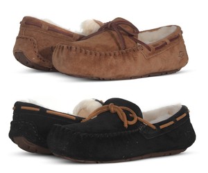 ugg dakota slip on