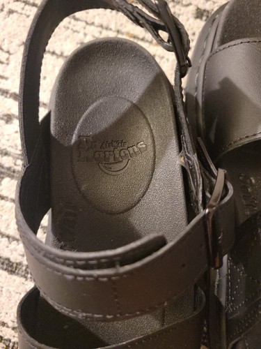 Size 5 Women's Dr. Martens Voss Hydro leather Strappy Platform Sandals Black - Picture 3 of 4