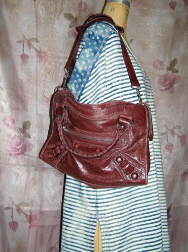 Balenciaga City distressed leather shoulder bag DARK RED/MAROON/CRANBERRY color - Picture 5 of 20