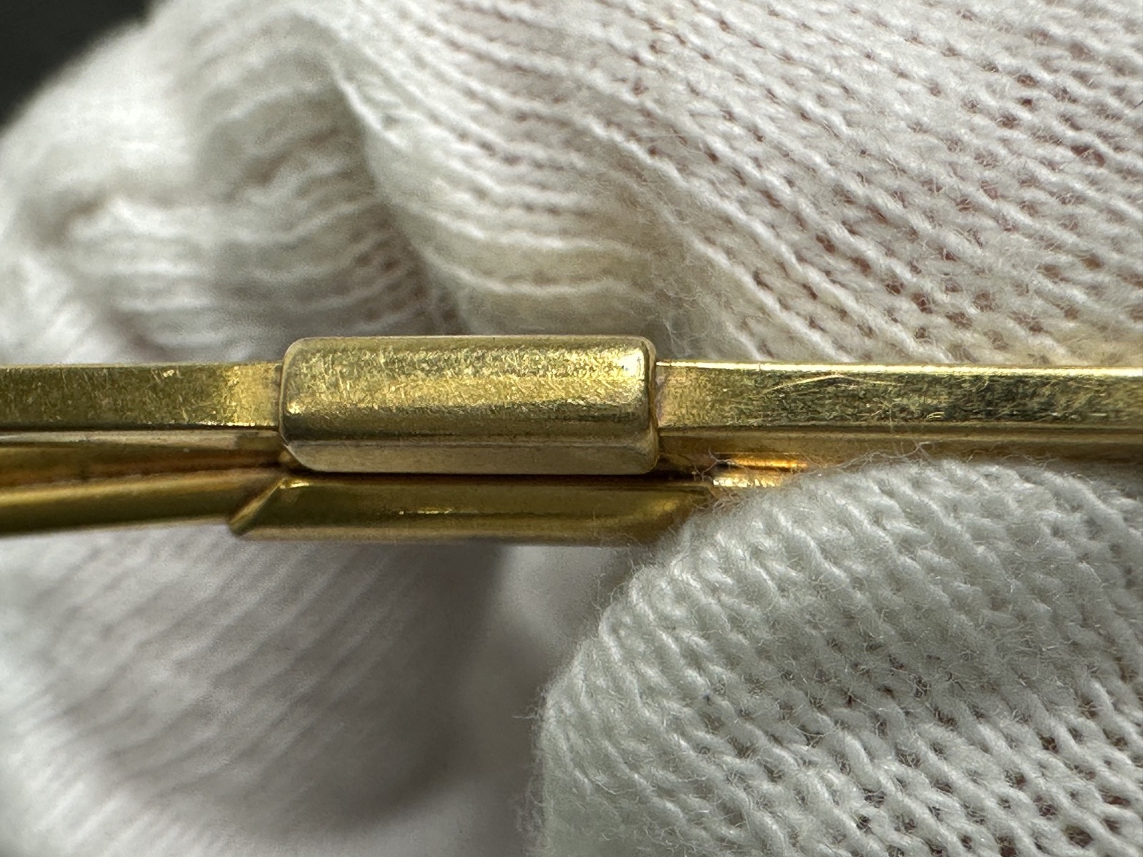 TWO VINTAGE SWANK GOLD TONE COLLAR BAR CLIPS M220