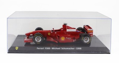 STATISCHES MODELLAUTO FERRARI F1 F300 1998 MICHAEL SCHUMACHER MIT VITRINE 1/24
