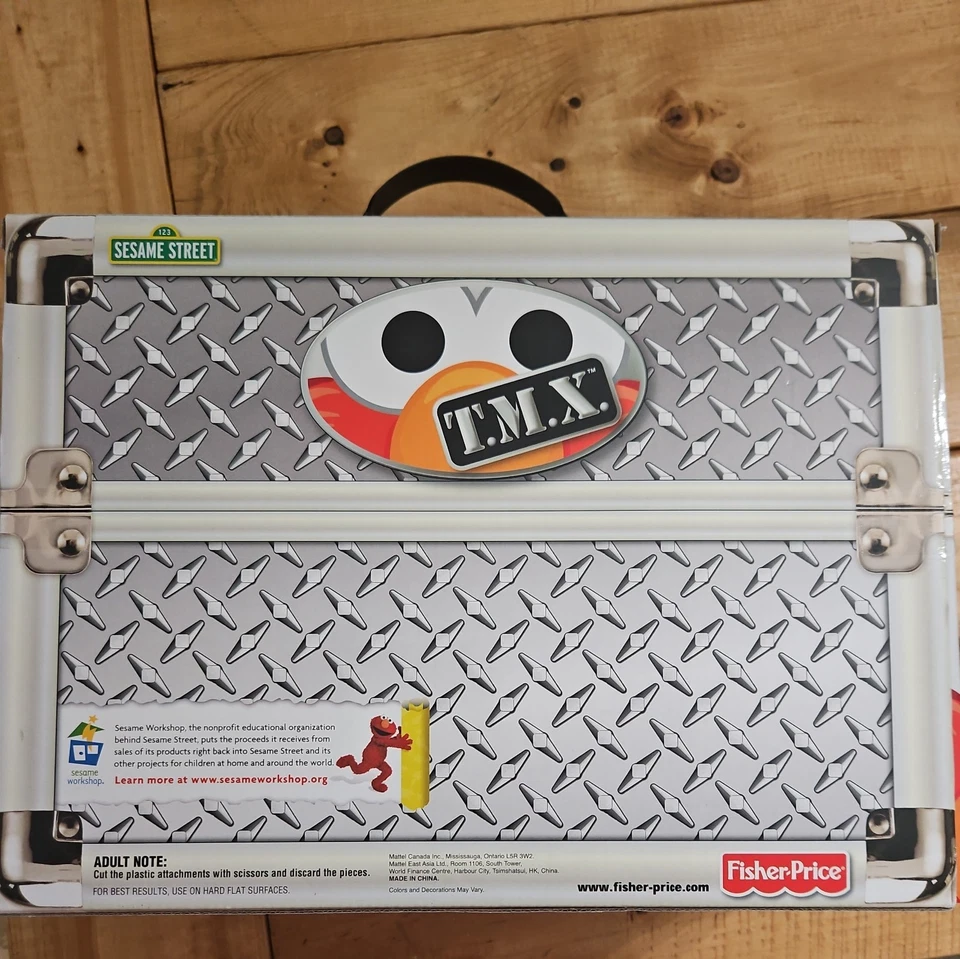 Muñeca Tickle Me Elmo X-treme 2006 Fisher Price caja abierta Foto 2 de 4