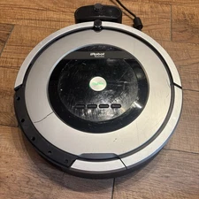 iRobot Roomba 860 Smart Home Vacuum Cleaner With Charging Dock