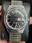 Timex Q 1977 Black Dial Silver Tone Mens Cross Hair Dial Vintage 1970s Watch...