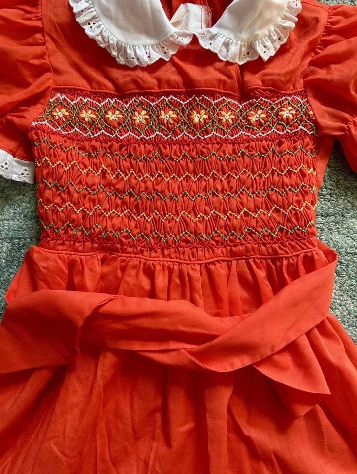 Vestido feminino vintage Polly Flinders feito à mão tamanho 6 - com gravata na frente - Imagem 3 de 4