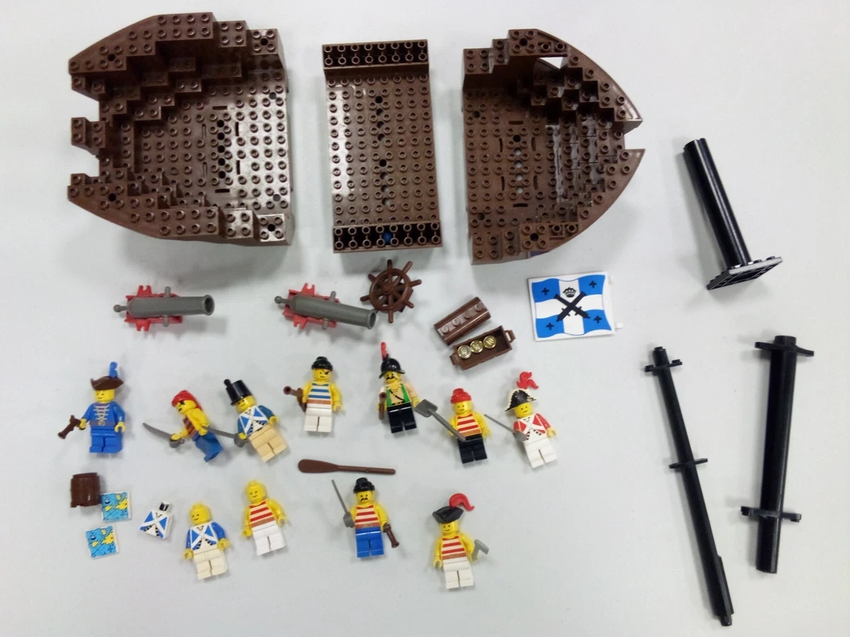 Lego Pirate LOT 11 Minifigures, weapons, 6274 parts, hull, and