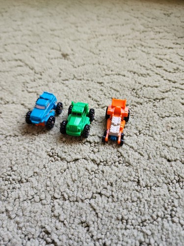 Monster Truck Patrol Micromaster  incomplete 1990 Vintage G1 Transformers - Picture 1 of 15