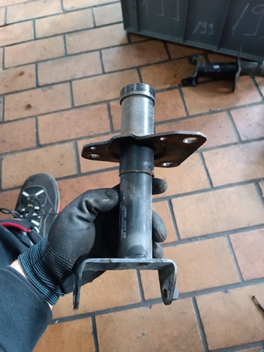 Original VW Passat 3B B5 Aufpralldämpfer Pralldämpfer vorne links 3B0807133A