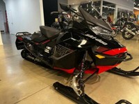 2017 SKI-DOO Renegade X 850 E-TEC