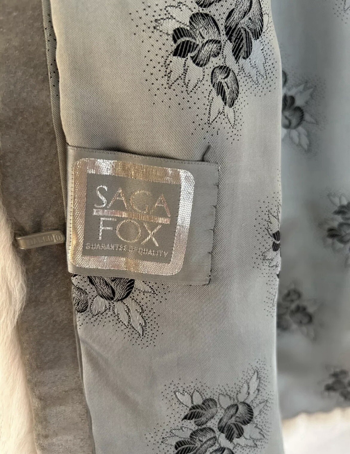vintage white saga fox fur coat image 3