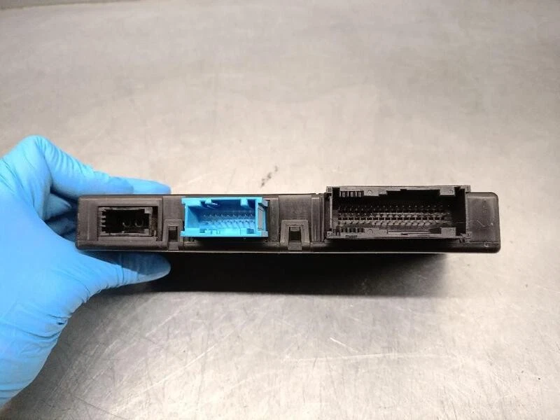 61359243212 modulo elettronico per BMW 5 TOURING (F11) 520 D 2009 5331524 - Immagine 3 di 4