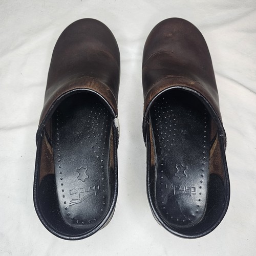 Zueco profesional Dansko para mujer 8,5 EE. UU. 39 UE marrón cuero aceitado zapato de trabajo enfermera - Imagen 5 de 10